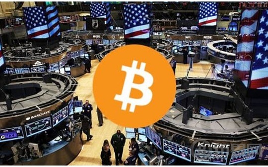 
                        加密货币与去中心化金融：其功能及对金融稳定的影响
                    