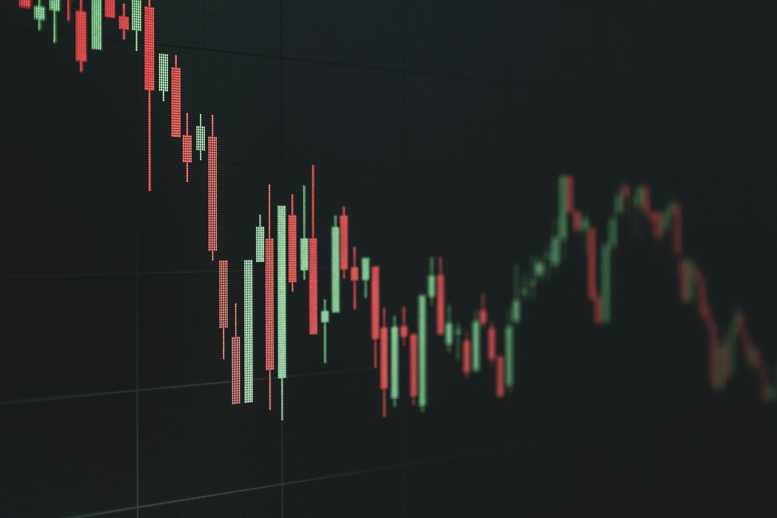 XRP分析师表示，尽管托雷斯法官驳回了这一裁决，但无需恐慌，只要维持在2美元左右，XRP仍将保持上涨势头