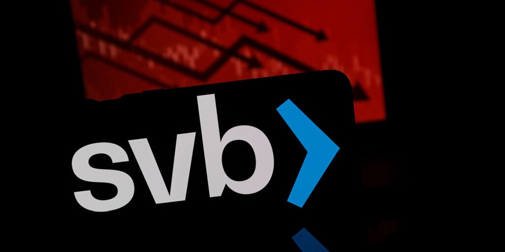 彼得·泰尔等科技亿万富翁将成立银行，为加密货币和人工智能初创企业提供资金支持