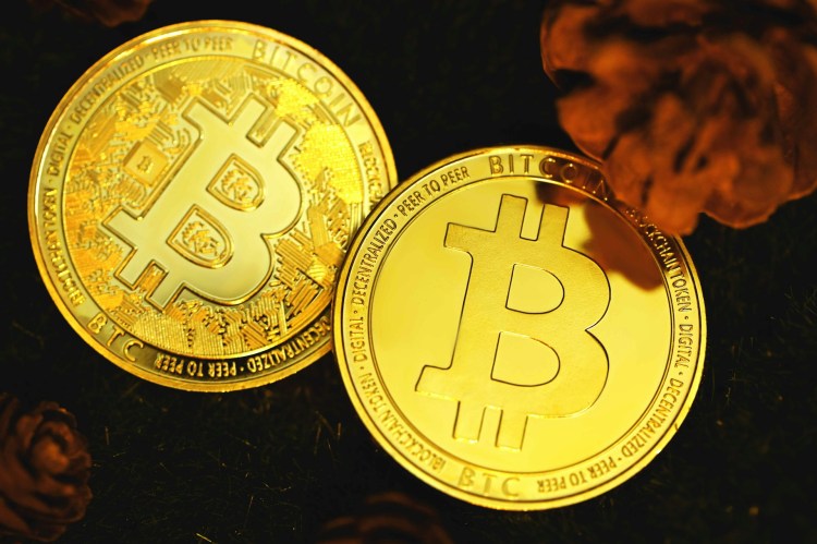 比特币弱势抛售放缓：STH-SOPR 重置暗示可能出现反弹