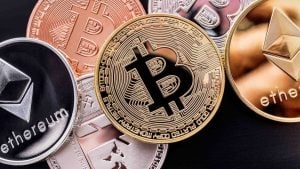 比特币的强劲趋势与 2016 年和 2020 年相似——山寨币即将上涨