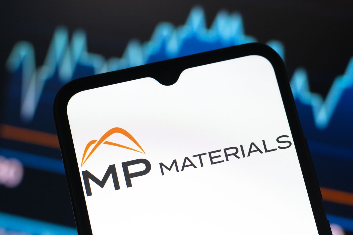 MP Materials 股价在 2025 年上涨 480%：为何上涨？