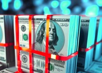 据报道，政府因男子拖欠水费（他对此毫不知情）而查封并出售其价值90万美元的房产。