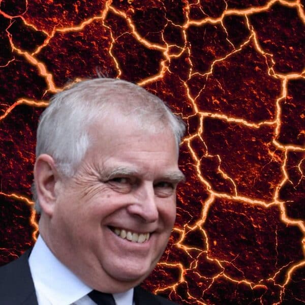 揭秘声名狼藉的前安德鲁王子在宫殿里的秘密加密货币交易