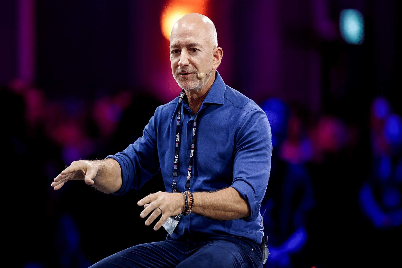 据报道，杰夫·贝佐斯将回归担任一家估值62亿美元的人工智能初创公司的联合首席执行官，该公司旨在重新定义工程学。