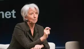 欧洲央行行长表示，MiCA 保护欧洲，但也指出稳定币储备存在风险。