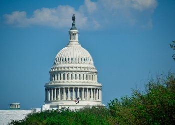 稳定币：在美国，一项关于小额支付免税的提案正在酝酿中。