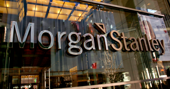 最新消息：摩根士丹利（资产管理规模1.5万亿美元）计划推出代币化钱包，比特币价格回升9万美元。