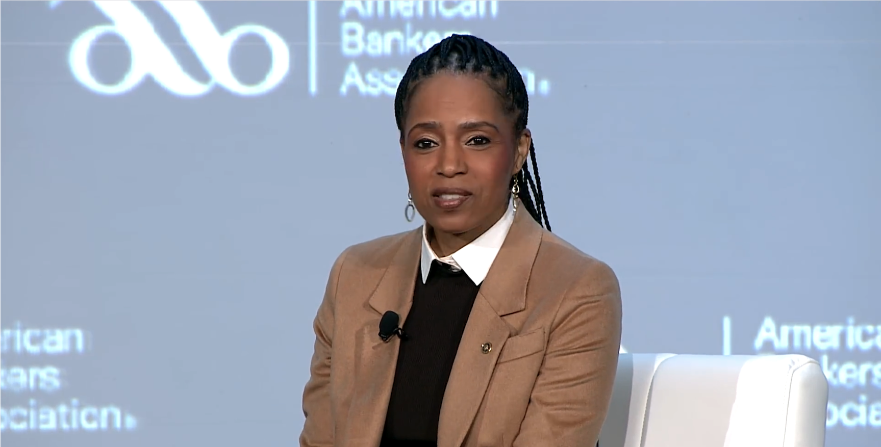 报告：Coinbase 反对最新加密法案中关于稳定币的妥协方案